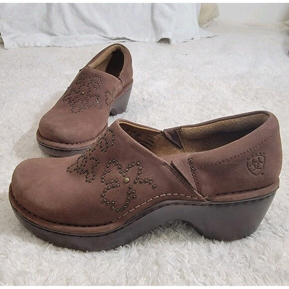 Ariat Strathmore Western‎ Studded Clogs Brown Nubuck Size 6.5 EUC - Picture 1 of 16